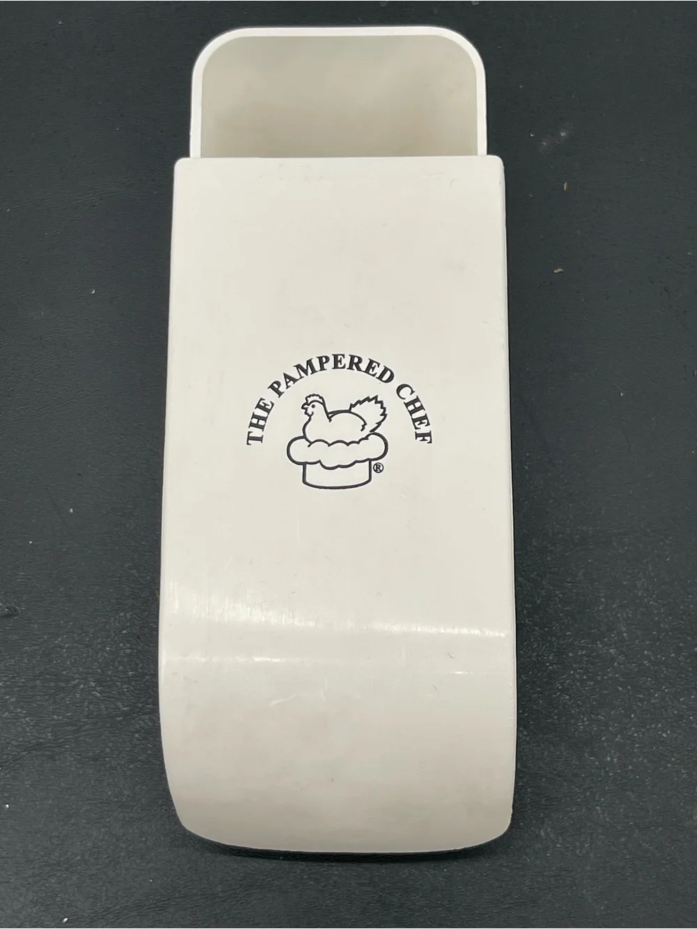 ⭐️Pampered Chef Adjustable Sliding Measure Cup